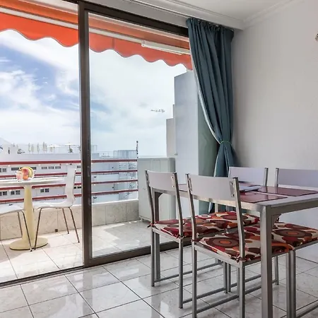 Sea Breeze In Playa De Americas With Parking Lejlighed *